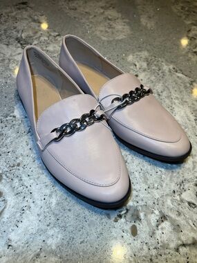 NWT LOFT Pale Pink Chain-Trim Leather Loafers Size 8